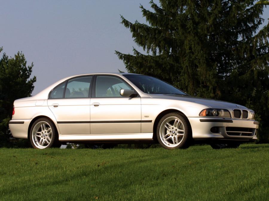 BMW 5-Series M Sport Package 2002 года  (фото 1 из 4)